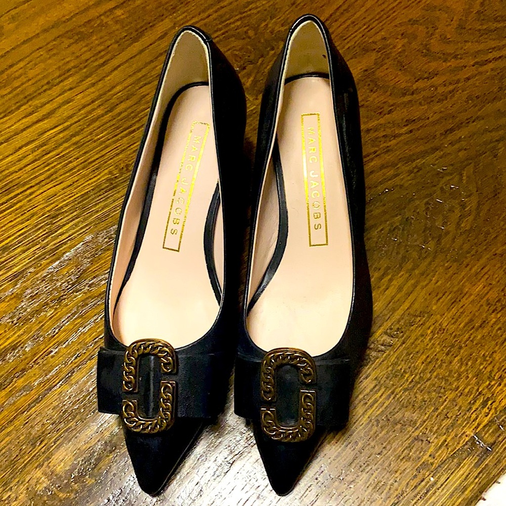 Marc Jacob black high heel.